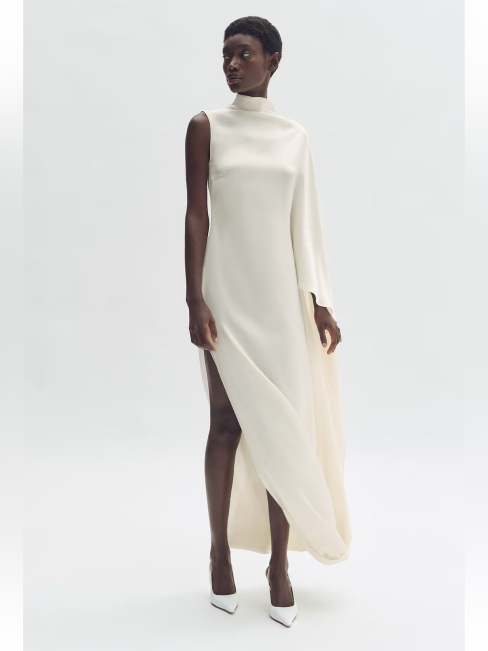 STELLA MCCARTNEY H&M
SATIN CAPE DRESS Cream Size XS Ivory